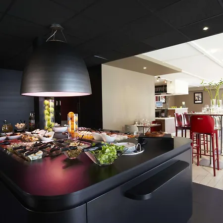 Hotel Campanile 3*