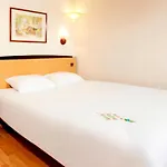 Campanile Otel Calais