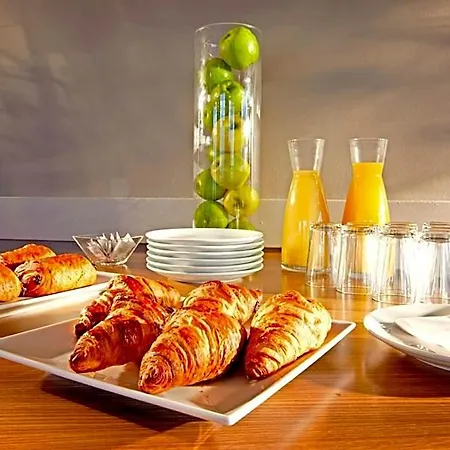 Hotel Campanile 3*