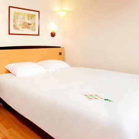 Campanile Hotel Calais